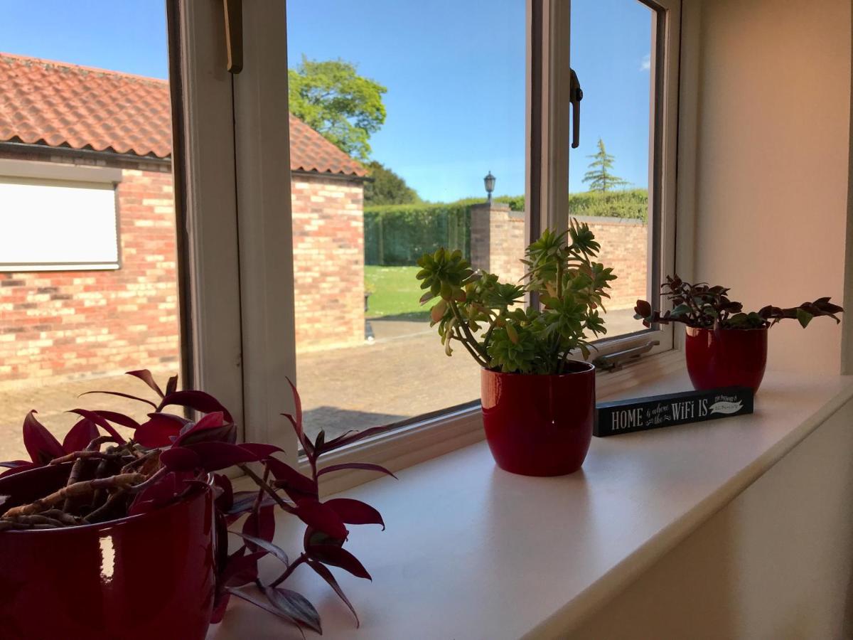 Charming Hen Cottage Countryside Retreat Lincoln Newball Esterno foto