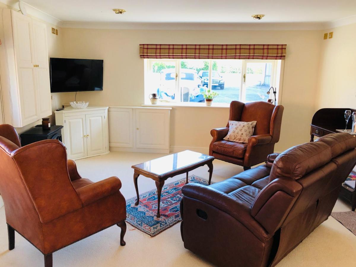 Charming Hen Cottage Countryside Retreat Lincoln Newball Esterno foto