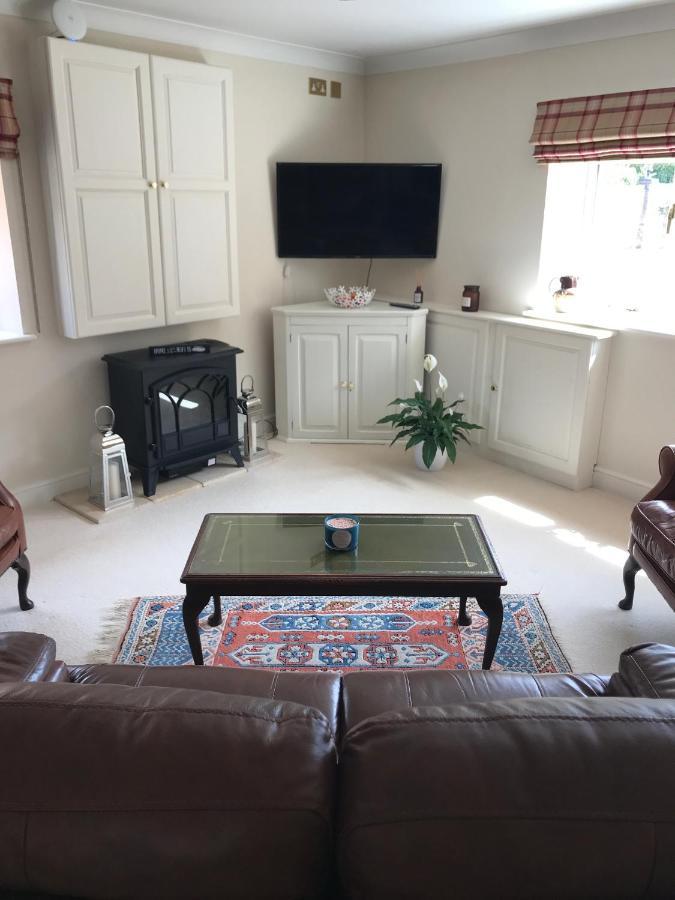 Charming Hen Cottage Countryside Retreat Lincoln Newball Esterno foto