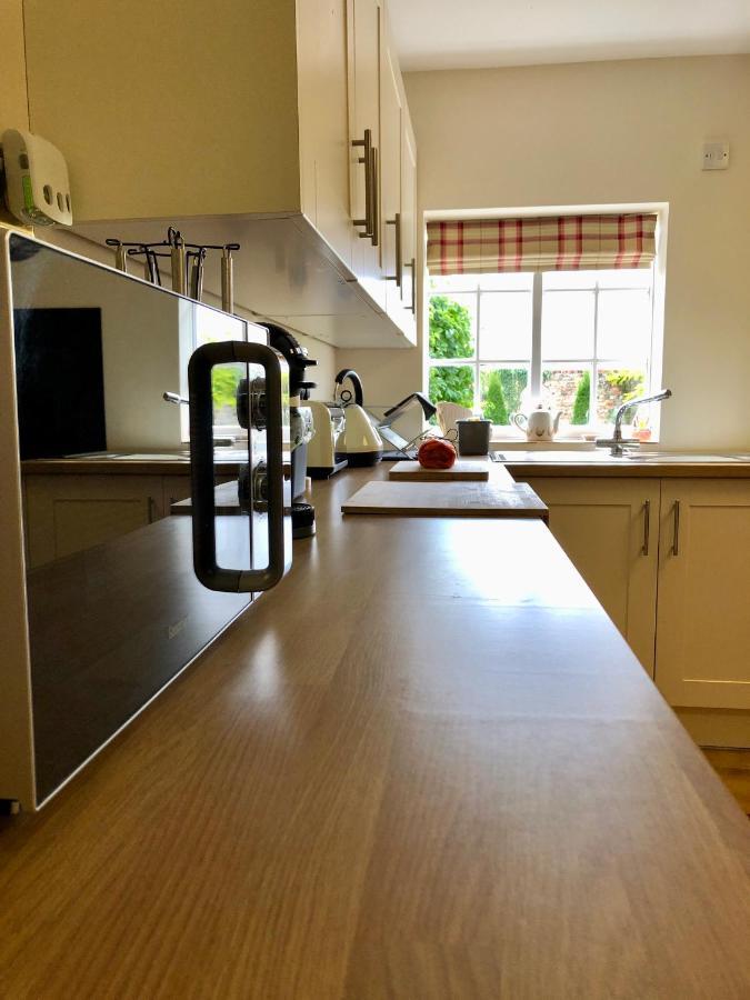 Charming Hen Cottage Countryside Retreat Lincoln Newball Esterno foto